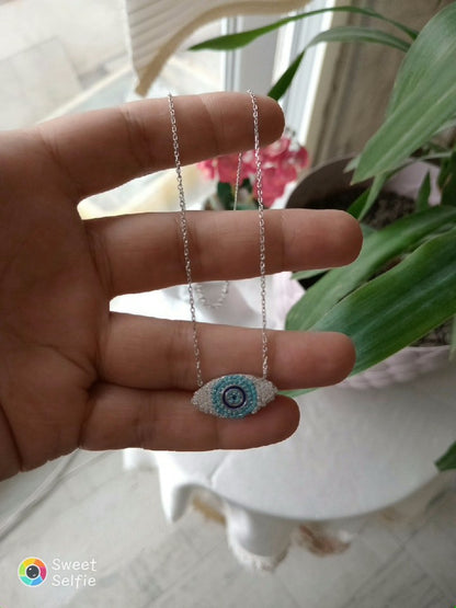 Gözlü Kalp Uçlu Gümüş Kolye