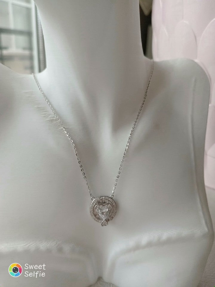 Kalp Motifli Gümüş Kolye