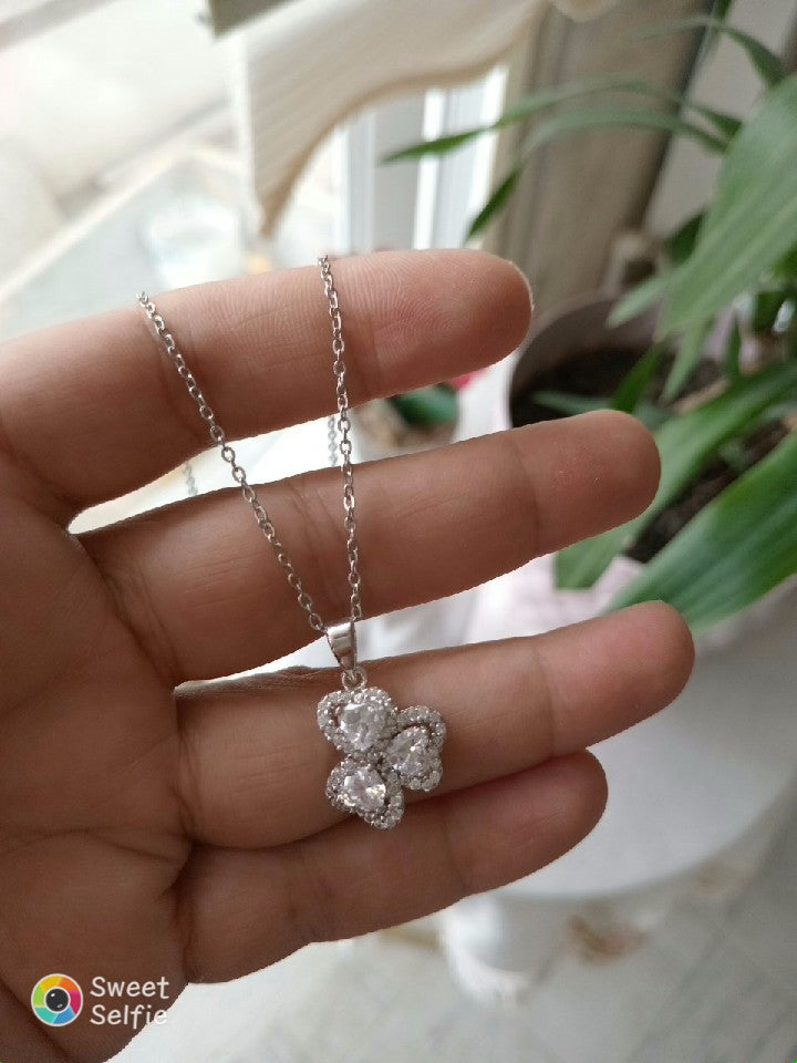 Gümüş 3'lü Kalpli Kolye